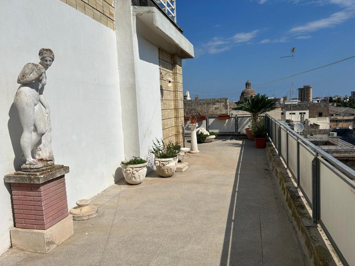 Apartamento Terrazza Santo Oronzo Lecce Exterior foto